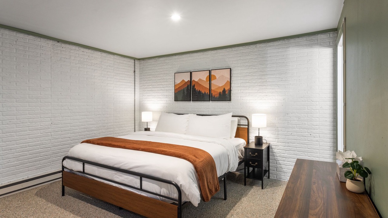 Photo of Bedroom in West Yellowstone