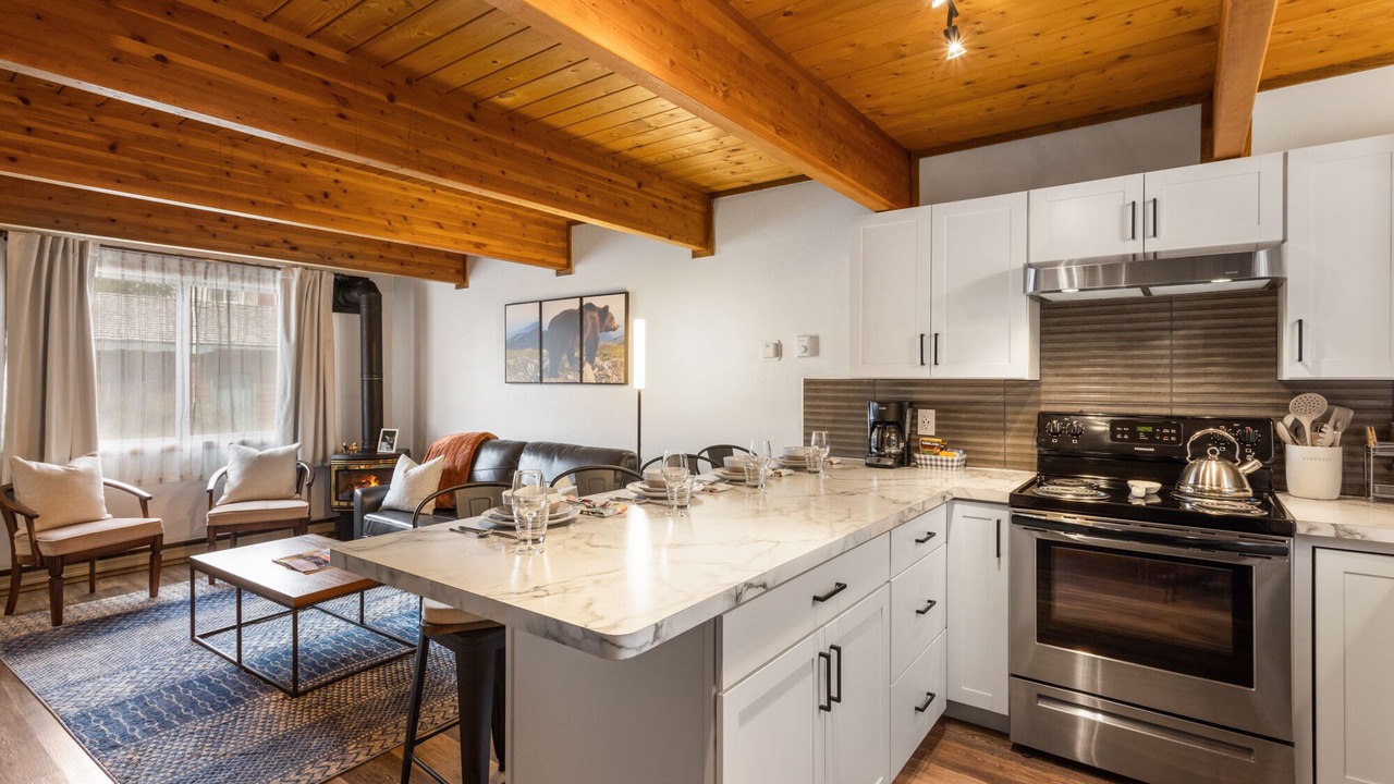 Photo of Kitchen in West Yellowstone