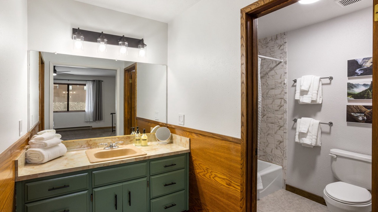 Photo of Bathroom in West Yellowstone