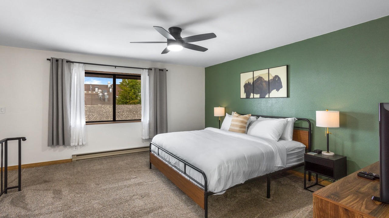 Photo of Bedroom in West Yellowstone