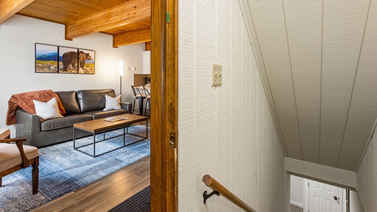 Photo of Livingroom in West Yellowstone