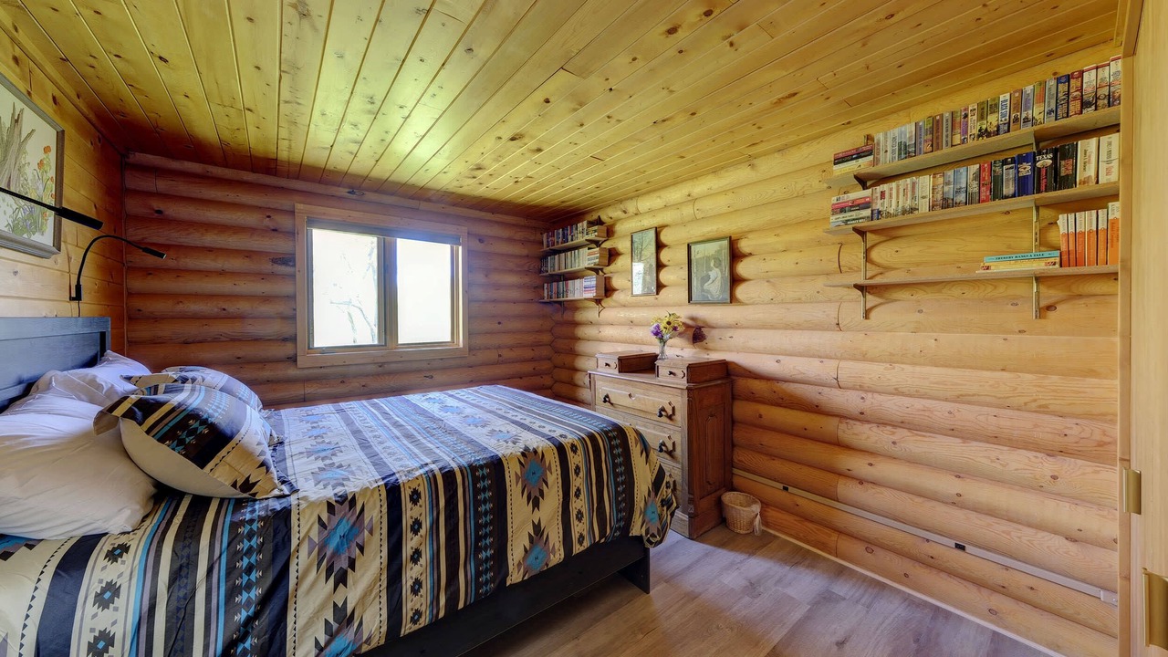 Photo of Bedroom in Buffalo