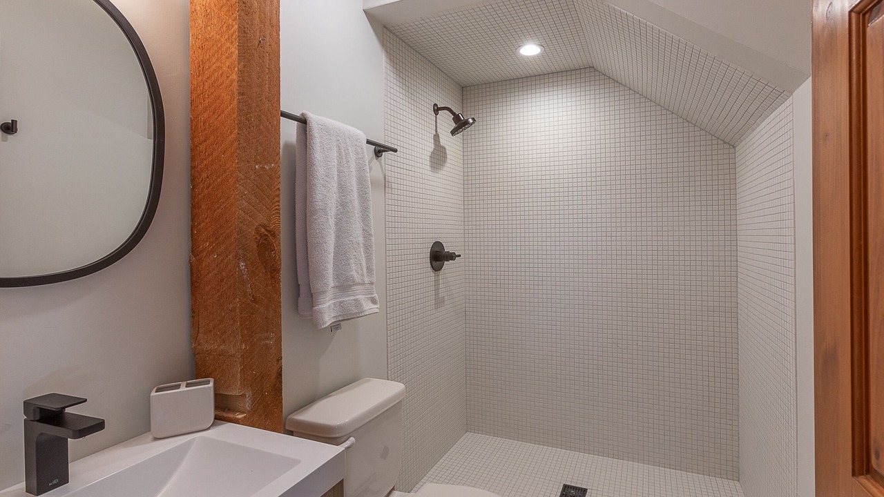 Photo of Bathroom in Alpine Northeast