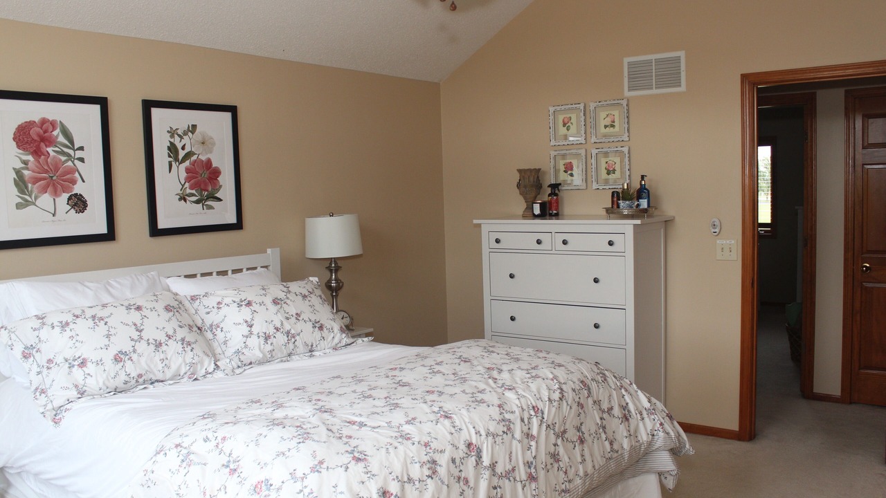 Photo of Bedroom in Saint Marys  Allen County