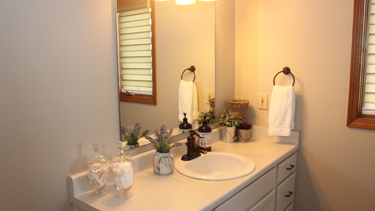 Photo of Bathroom in Saint Marys  Allen County