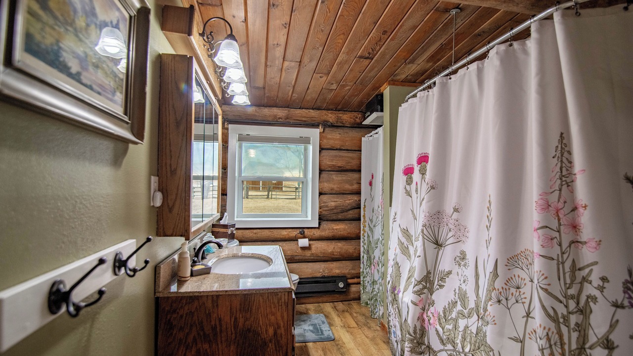 Photo of Bathroom in Beach