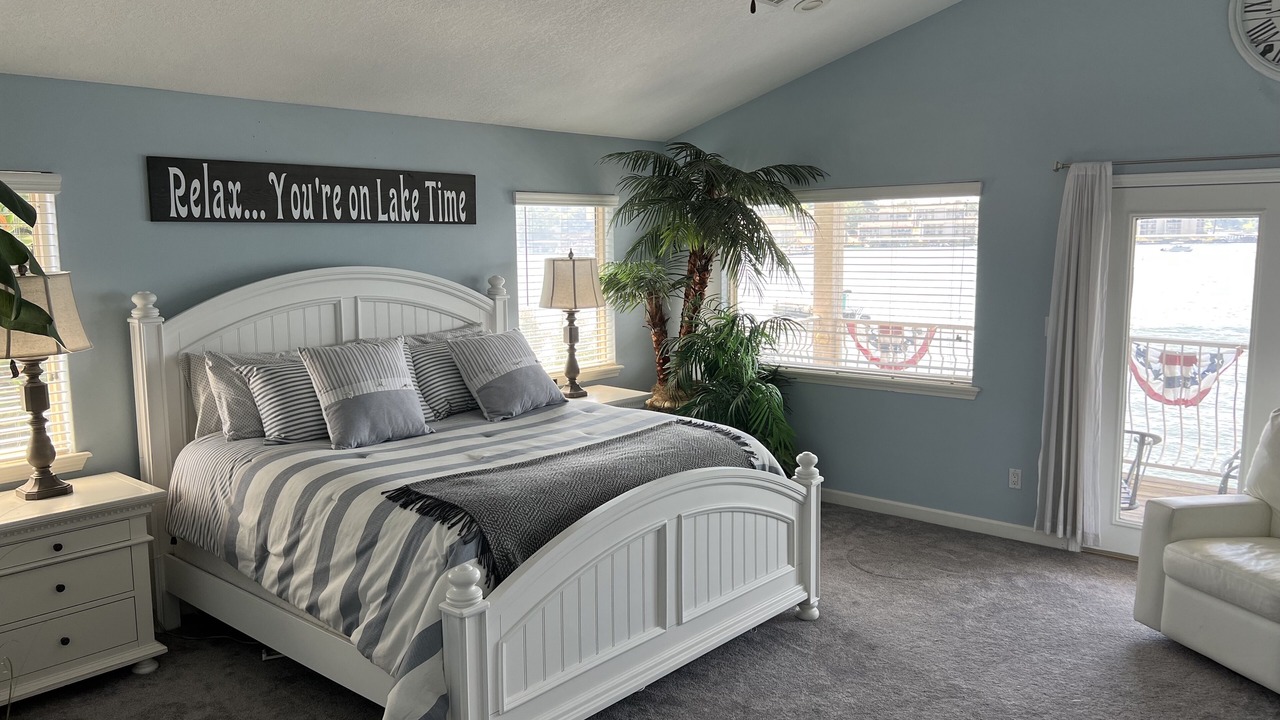 Photo of Bedroom in Mid America