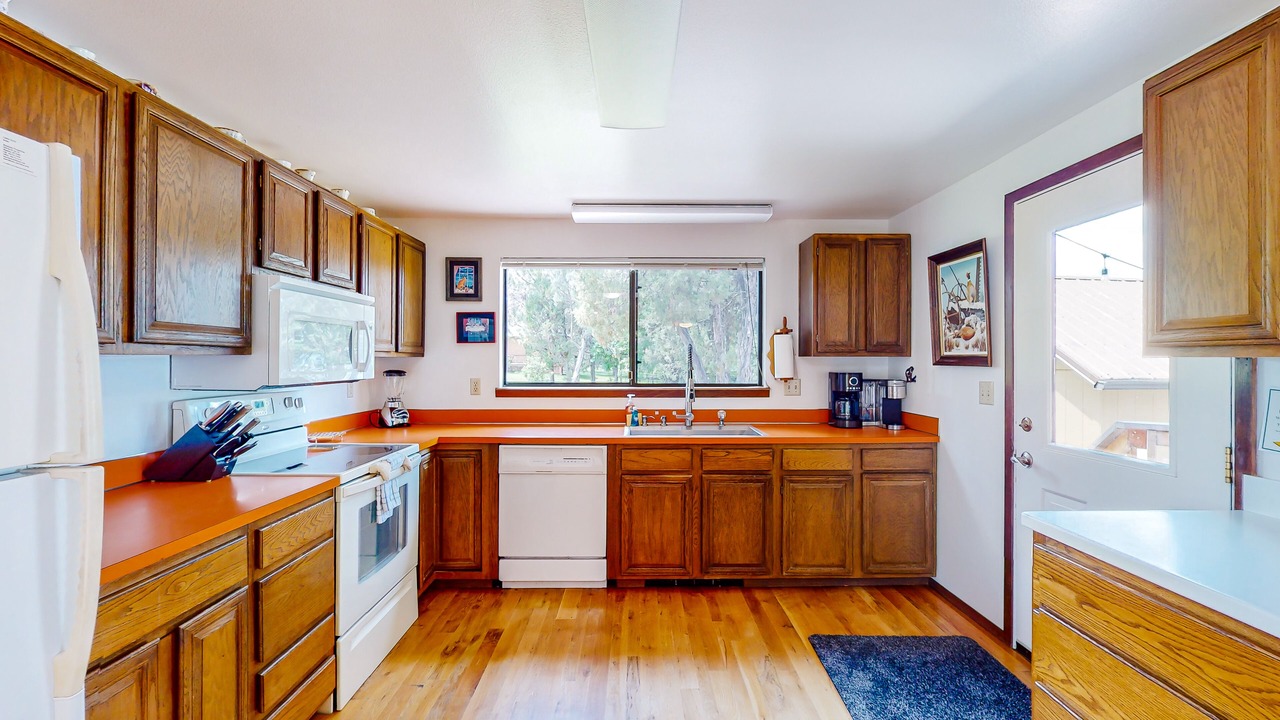 Photo of Kitchen in Big Arm