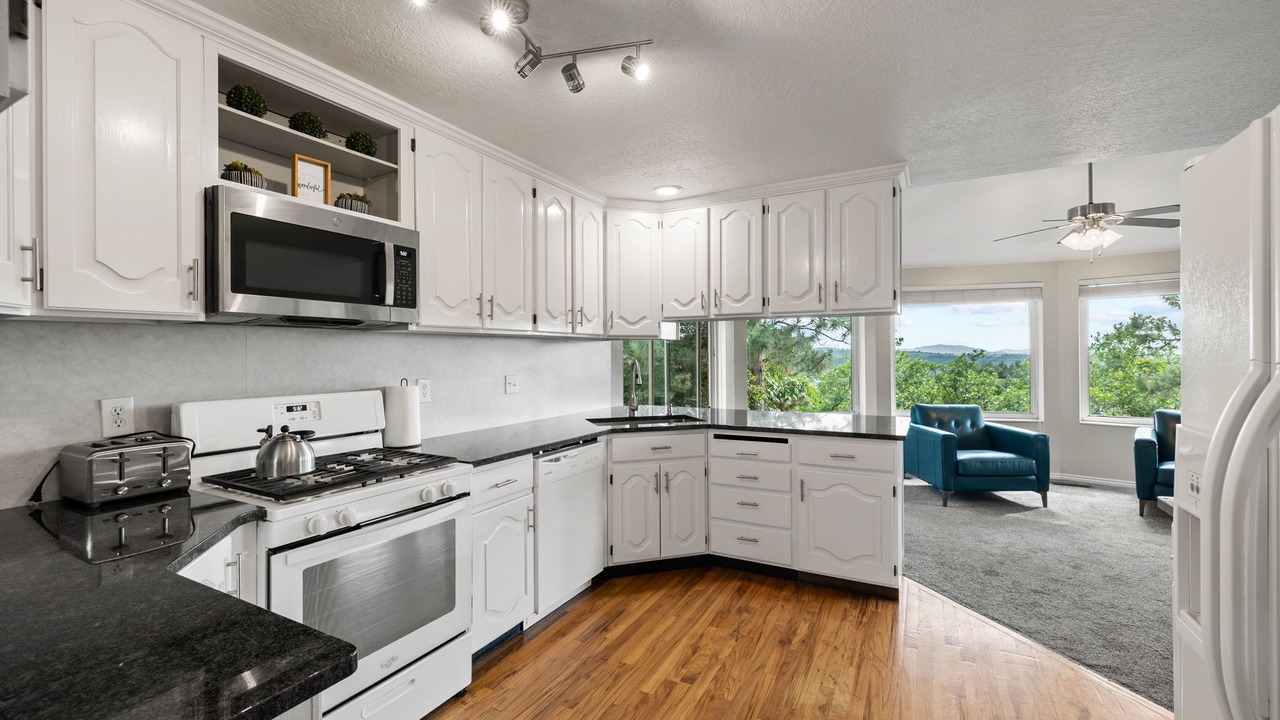 Photo of Kitchen in Woodland Estates