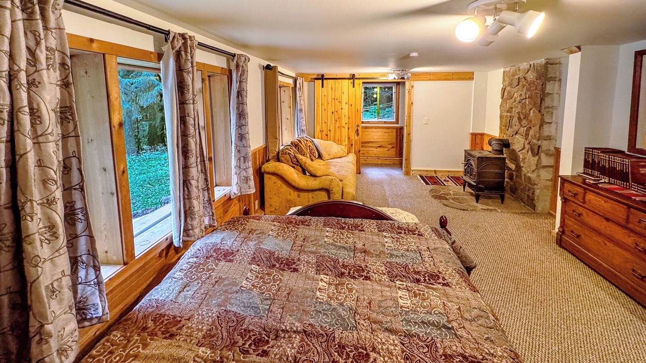 Photo of Bedroom in Blanchard