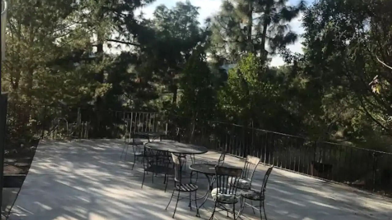 Photo of Outdoor in Hollywood Hills West