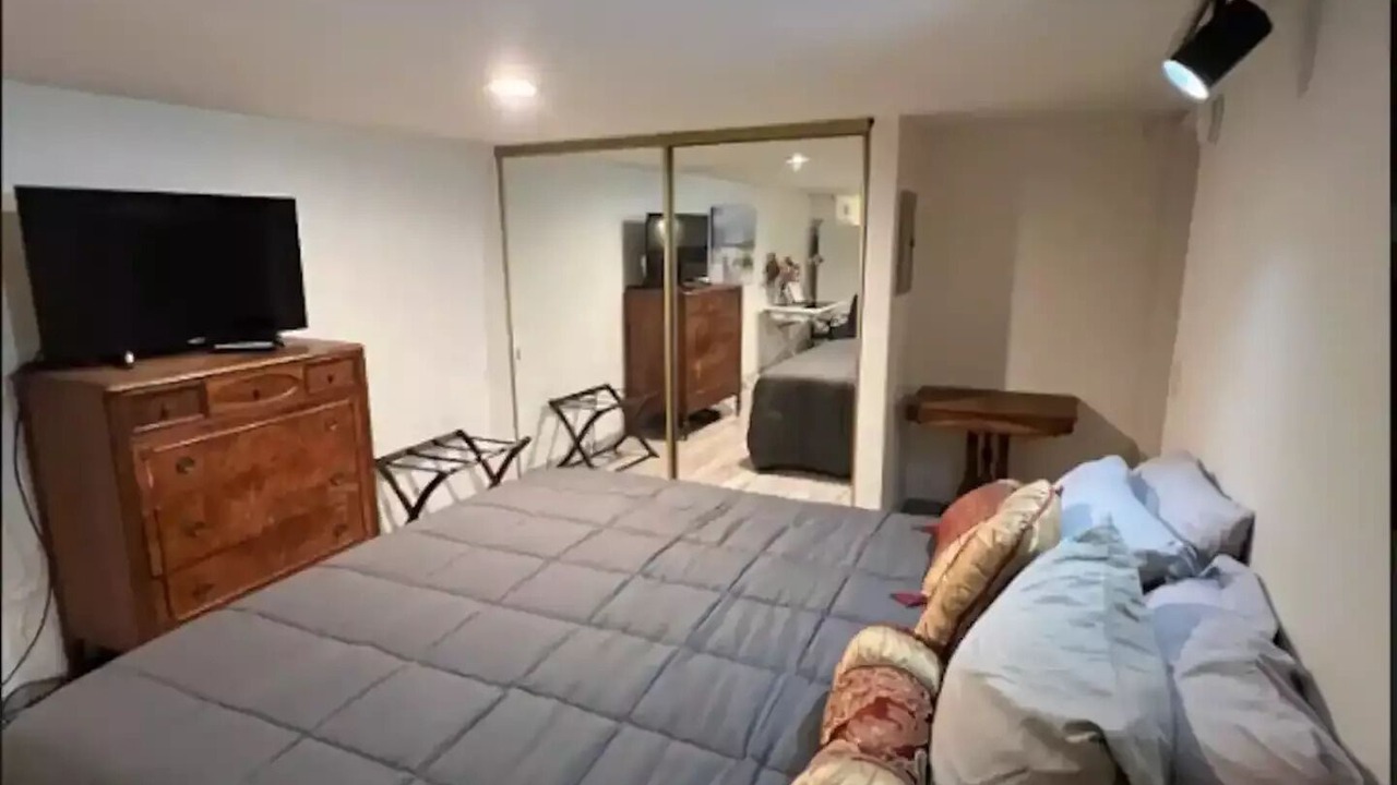 Photo of Bedroom in Hollywood Hills West