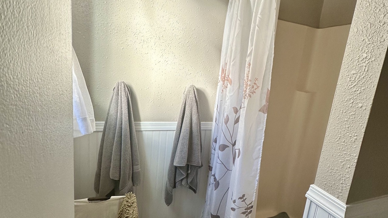 Photo of Bathroom in Lake Morton-Berrydale
