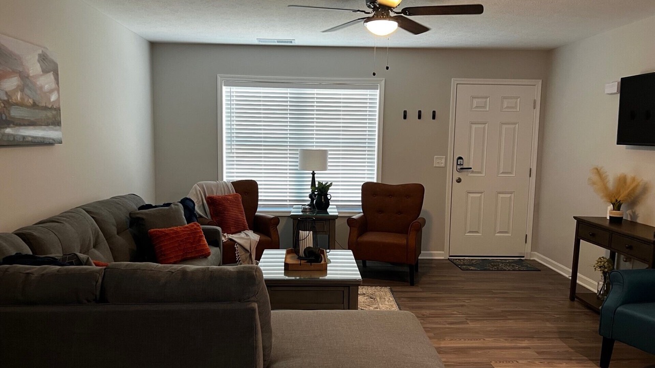 Photo of Livingroom in Washington Court House