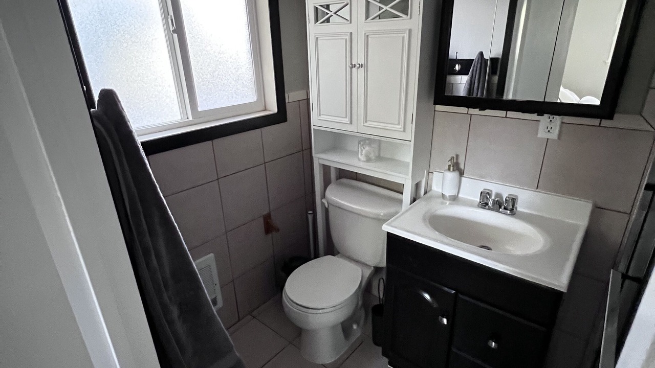 Photo of Bathroom in Lapoint