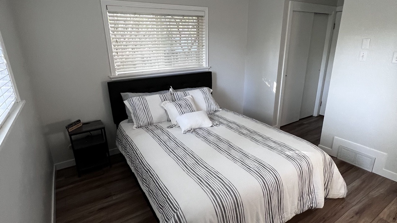 Photo of Bedroom in Lapoint