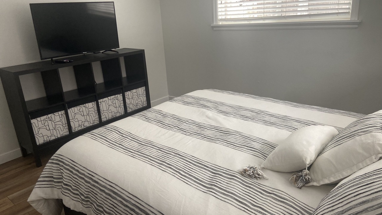 Photo of Bedroom in Lapoint