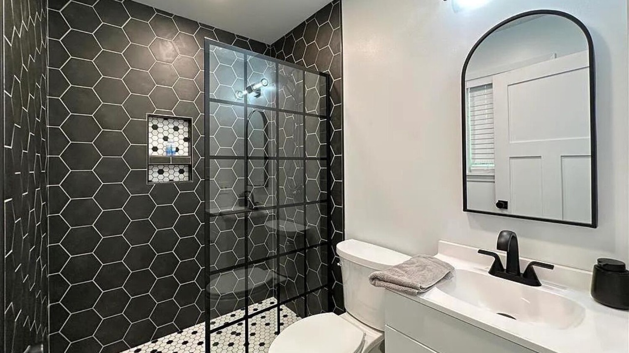 Photo of Bathroom in Batesville