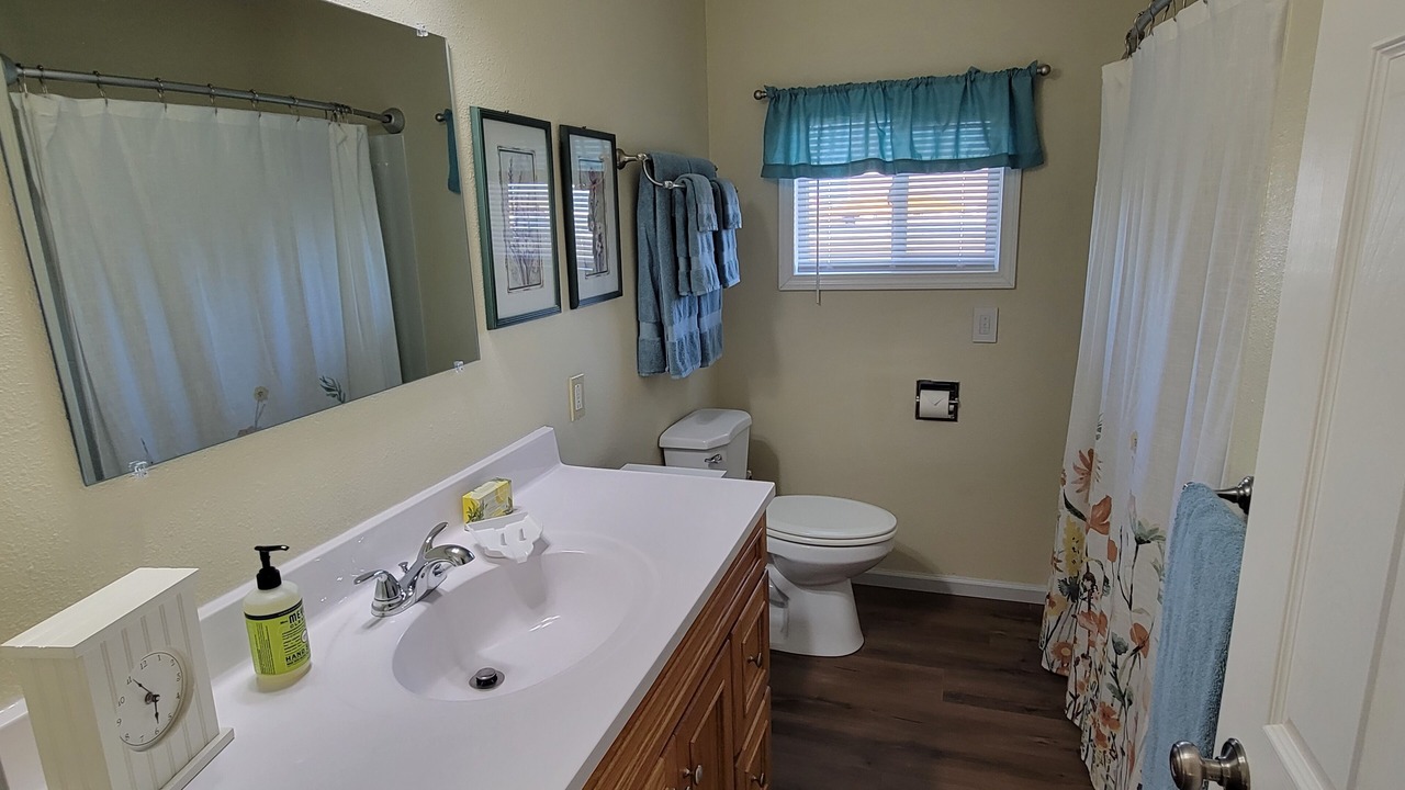 Photo of Bathroom in LaMoure