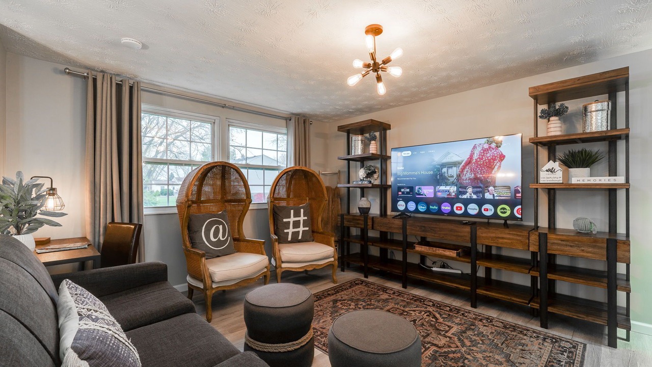 Photo of Livingroom in Englewood