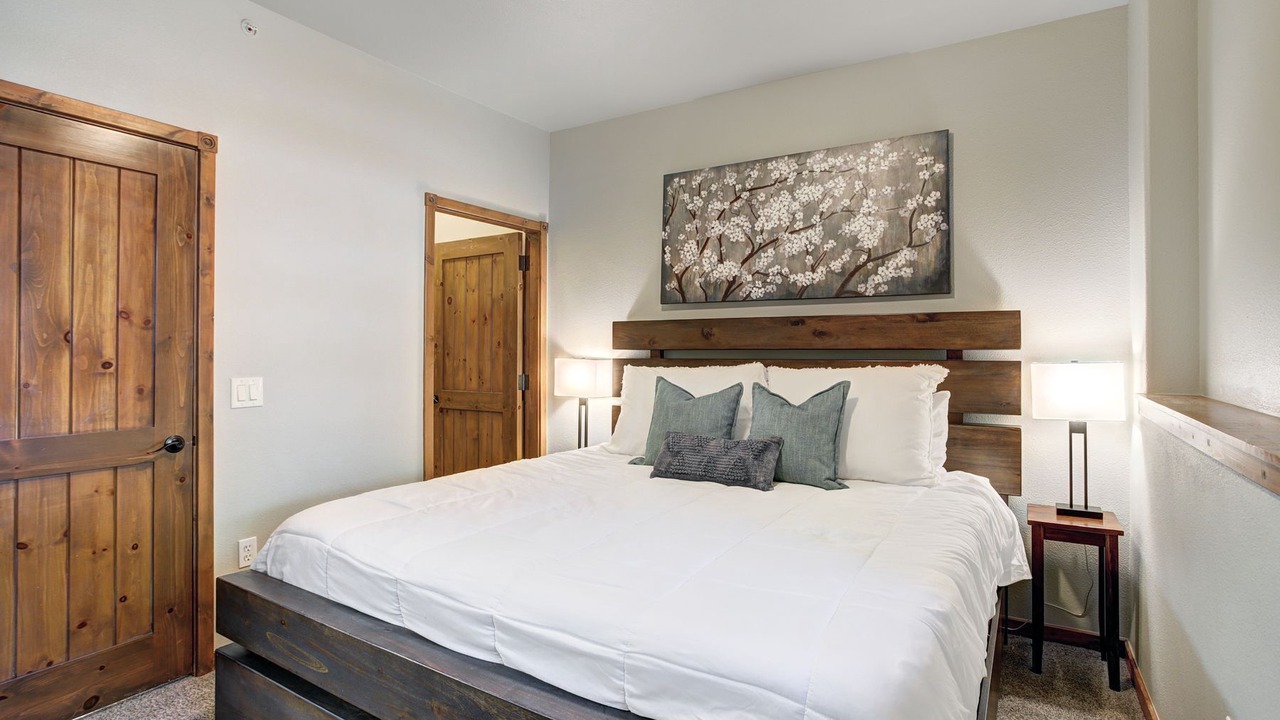 Photo of Bedroom in Four O'Clock
