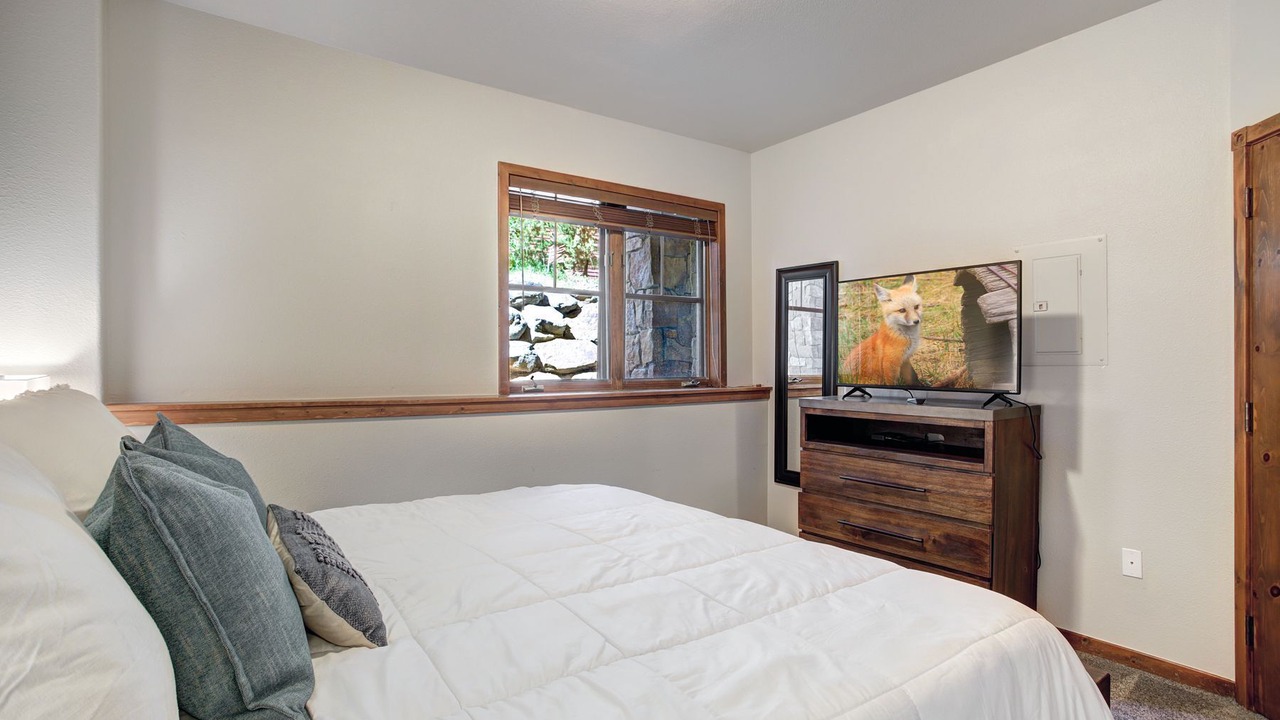 Photo of Bedroom in Four O'Clock