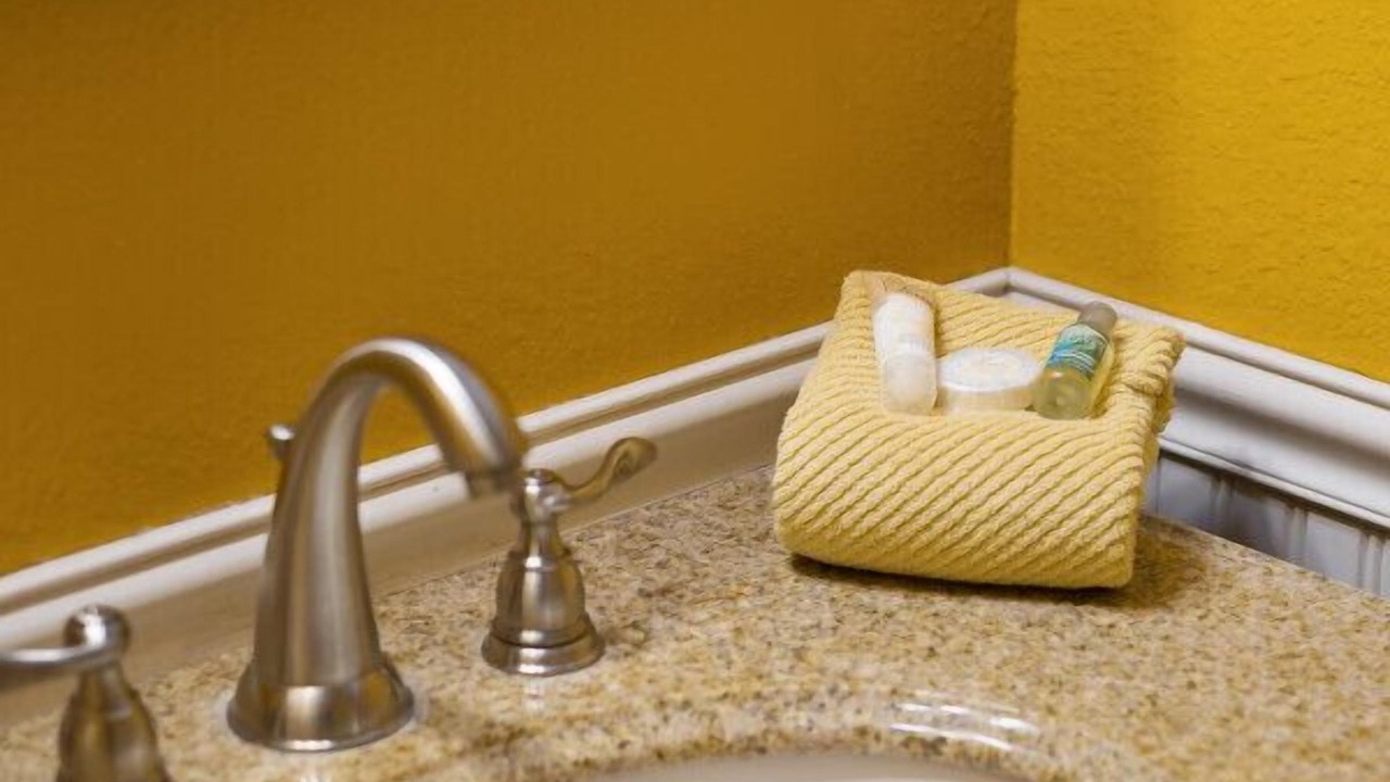 Photo of Bathroom in Central - Terry