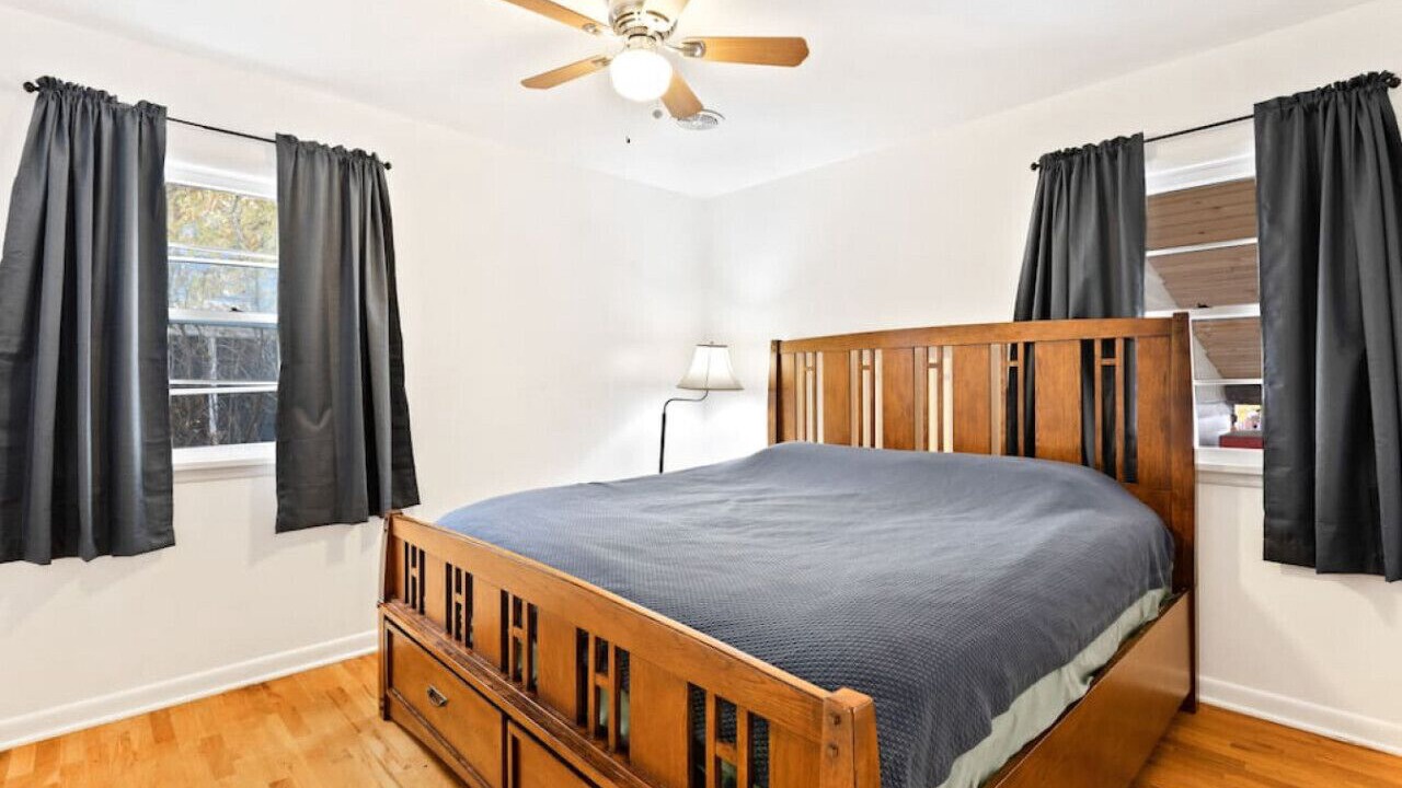 Photo of Bedroom in Central - Terry
