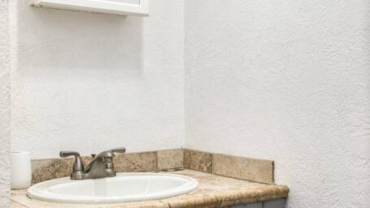 Photo of Bathroom in Central - Terry