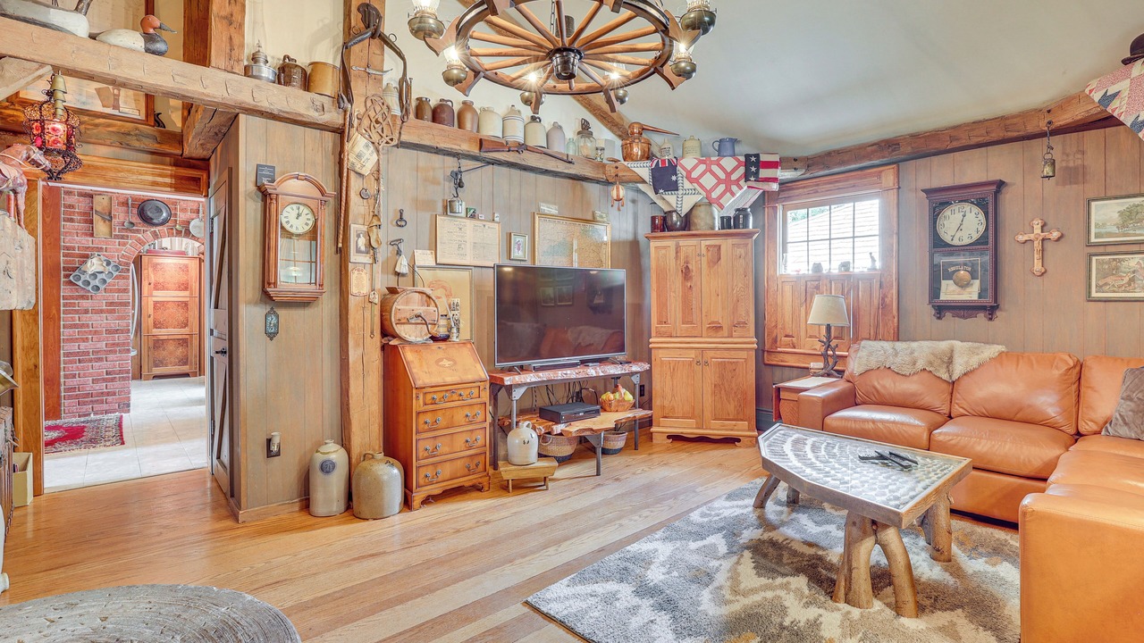 Photo of Livingroom in Dalton