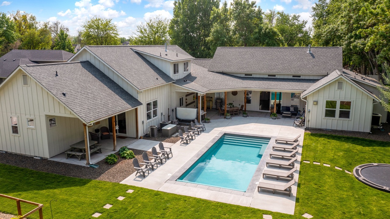 Photo of Outdoor in Maple Grove - Franklin