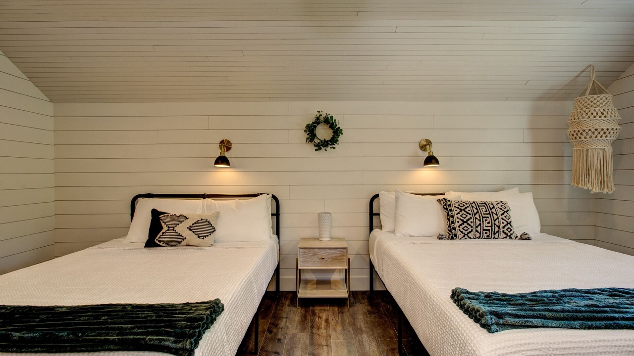 Photo of Bedroom in Maple Grove - Franklin