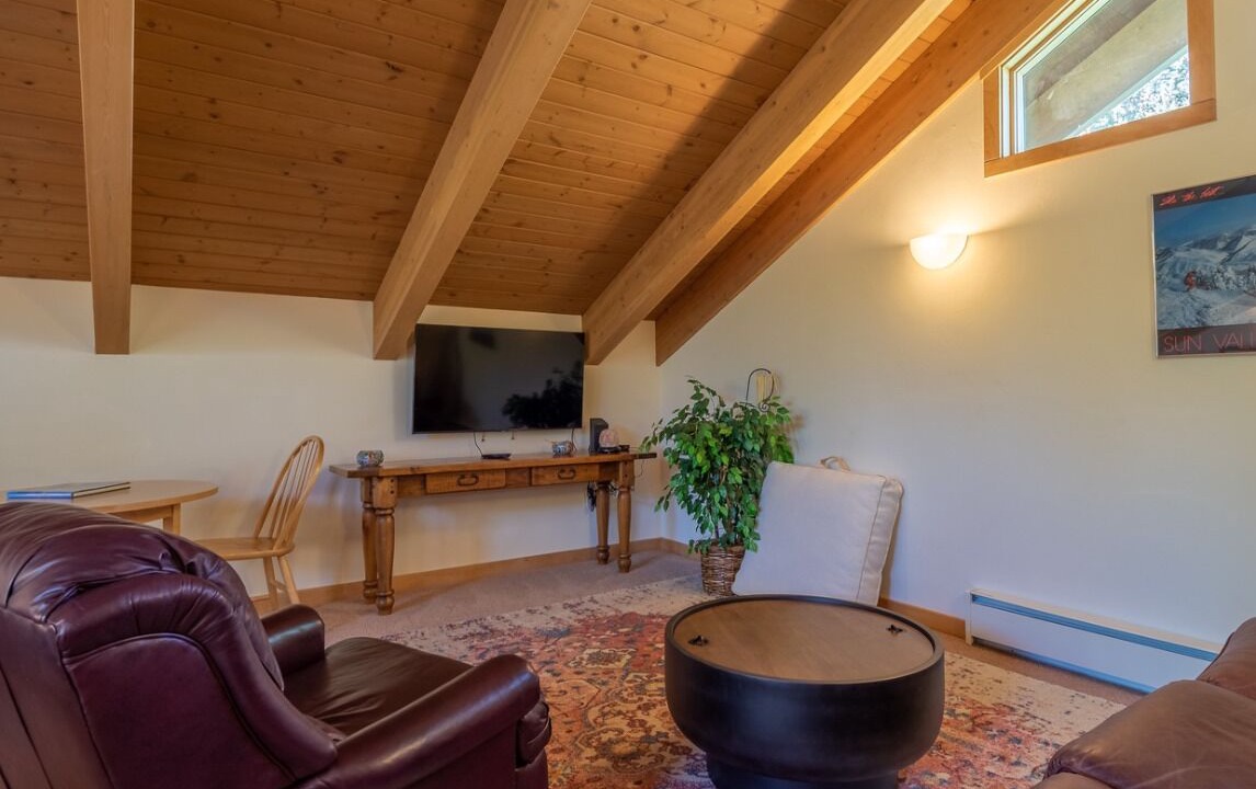Photo of Bedroom in Elkhorn Village