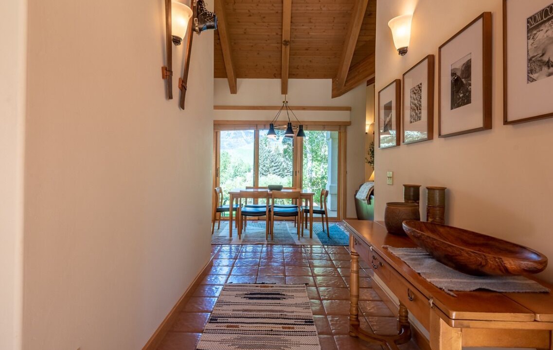 Photo of Bedroom in Elkhorn Village