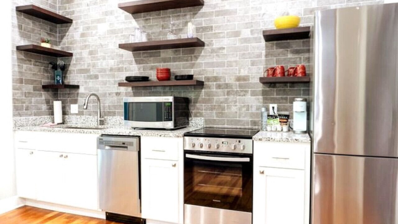 Photo of Kitchen in Eureka Springs Historic District
