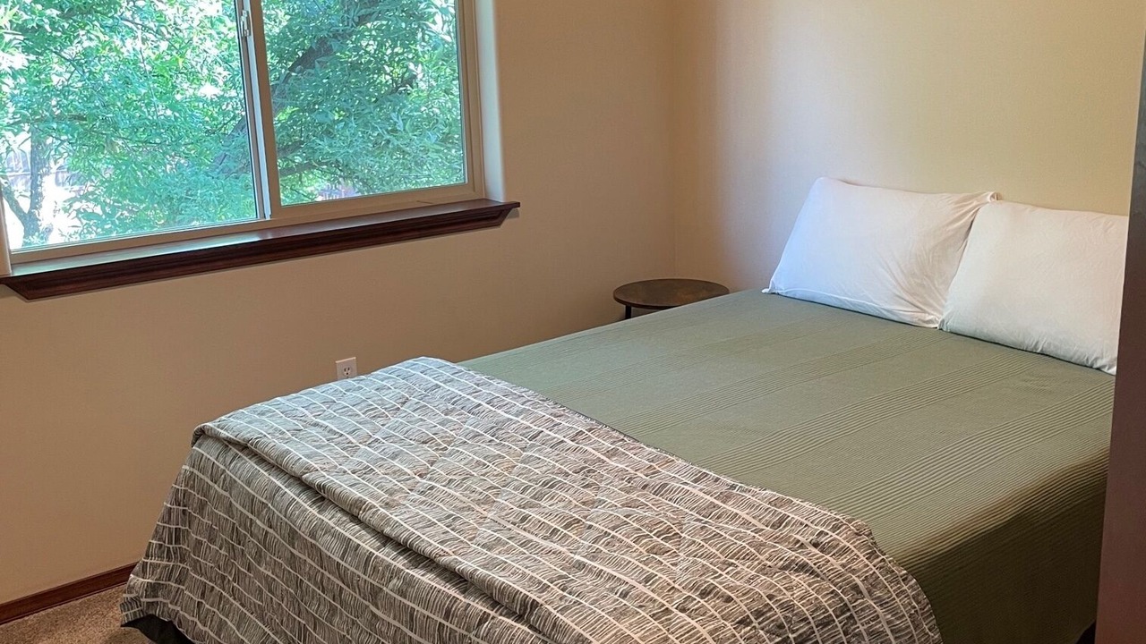 Photo of Bedroom in Lincoln Heights