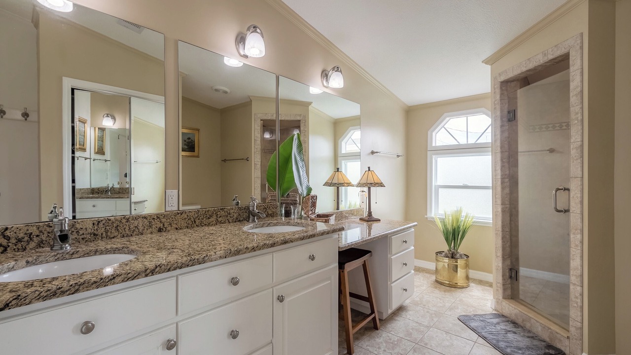 Photo of Bathroom in Edgewater