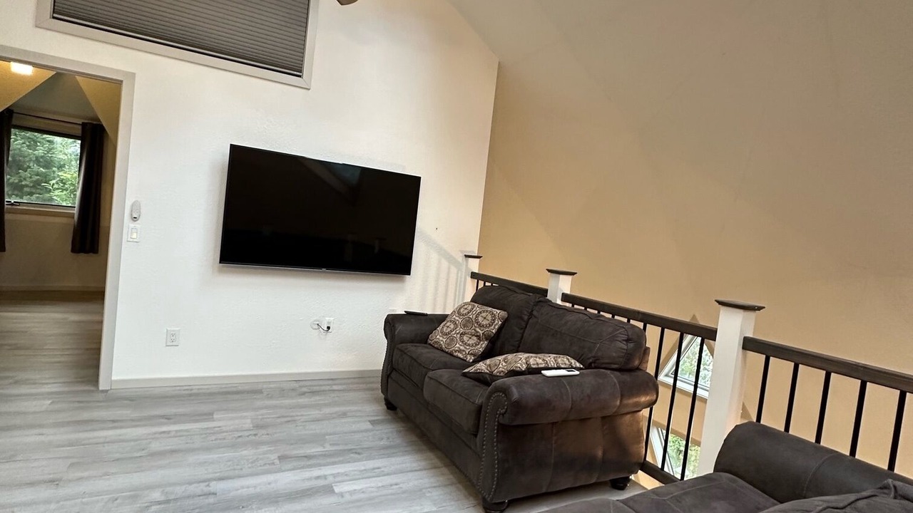 Photo of Livingroom in Nine Mile Falls
