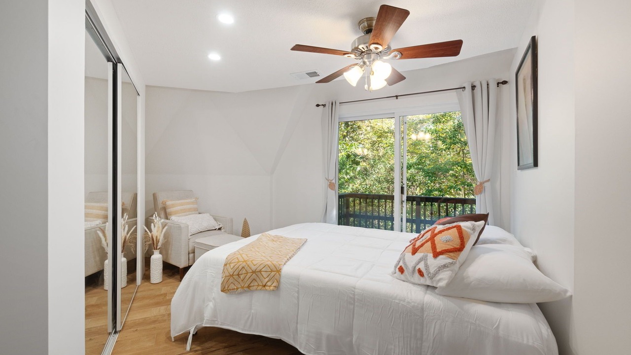 Photo of Bedroom in Stone County
