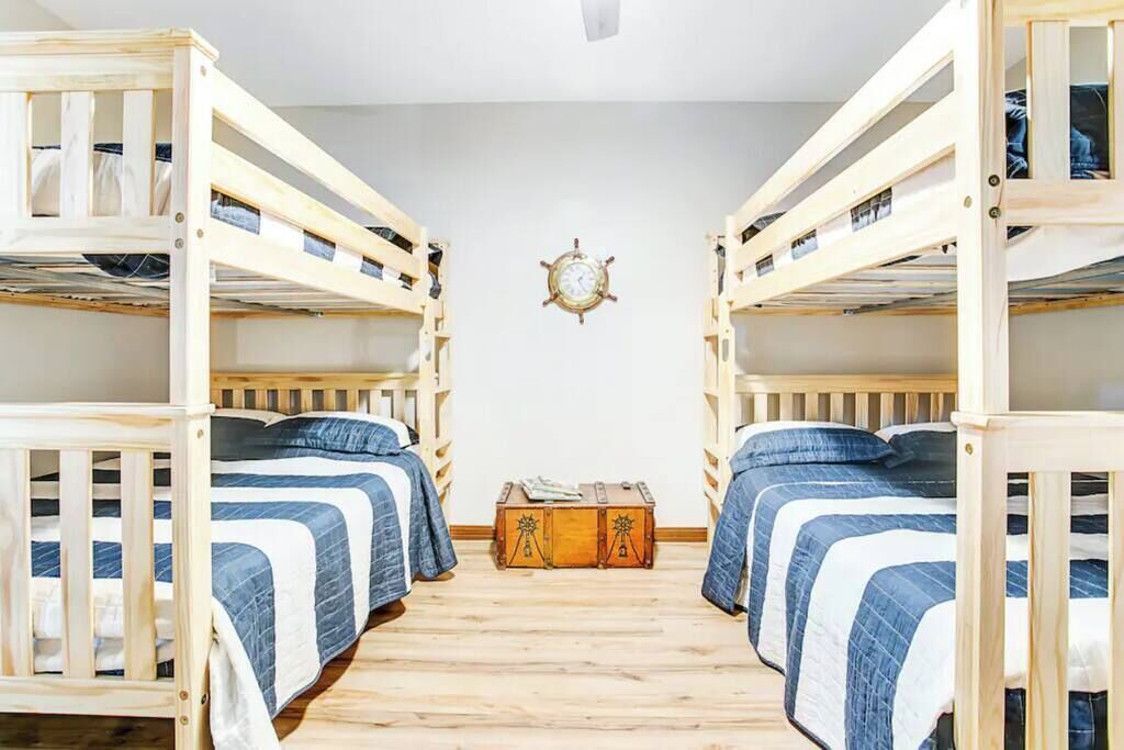 Photo of Bedroom in Amelia City
