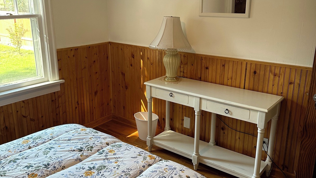Photo of Bedroom in Central - Terry