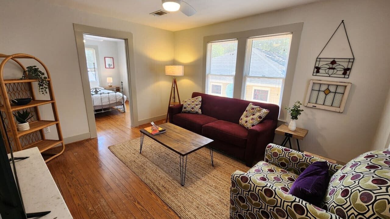 Photo of Livingroom in Woodland Heights