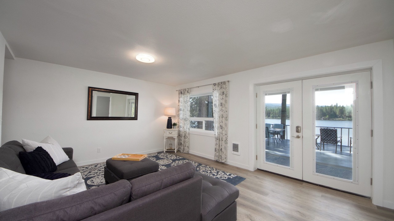 Photo of Livingroom in Newport
