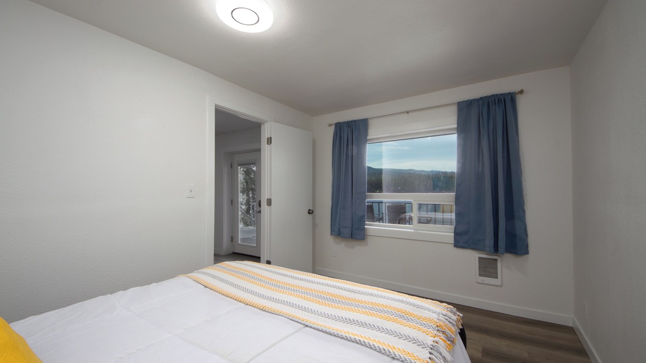 Photo of Bedroom in Newport