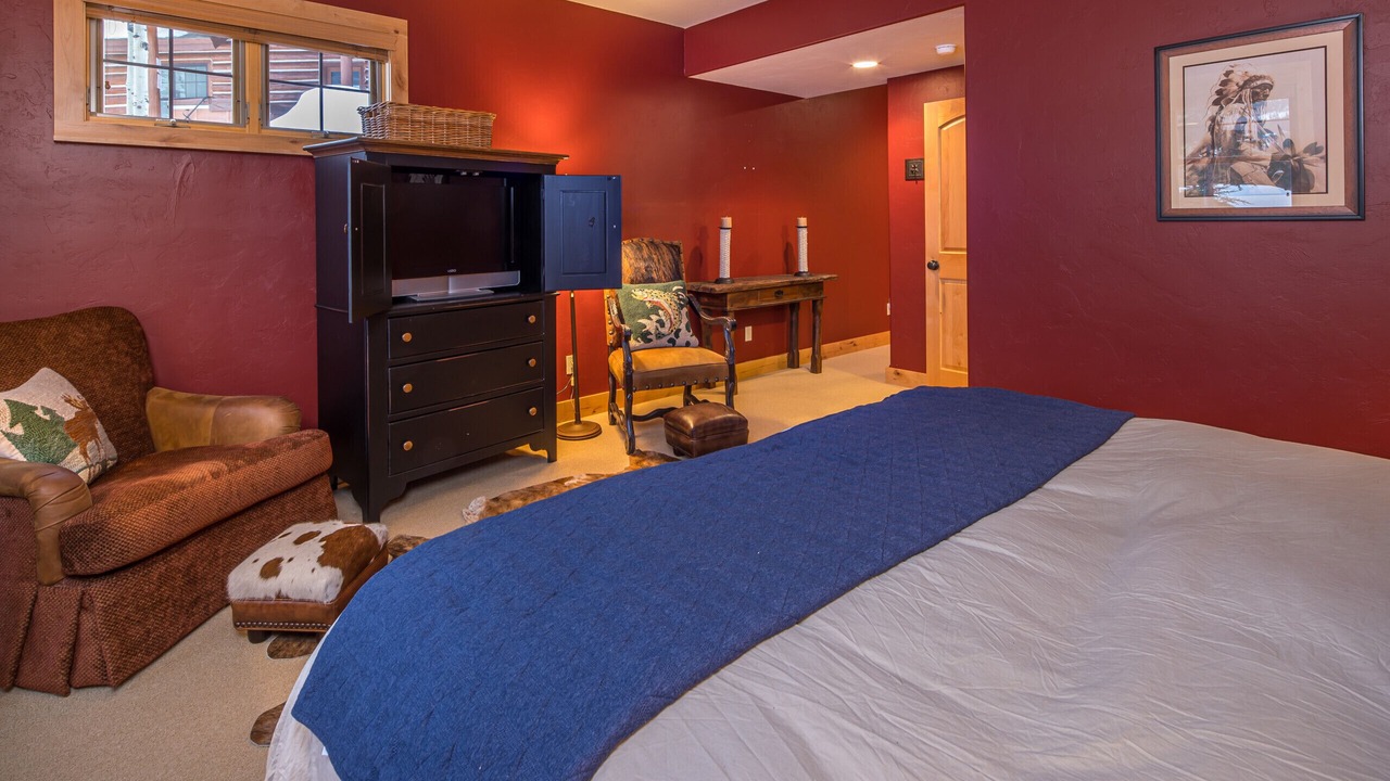 Photo of Bedroom in Powder Ridge
