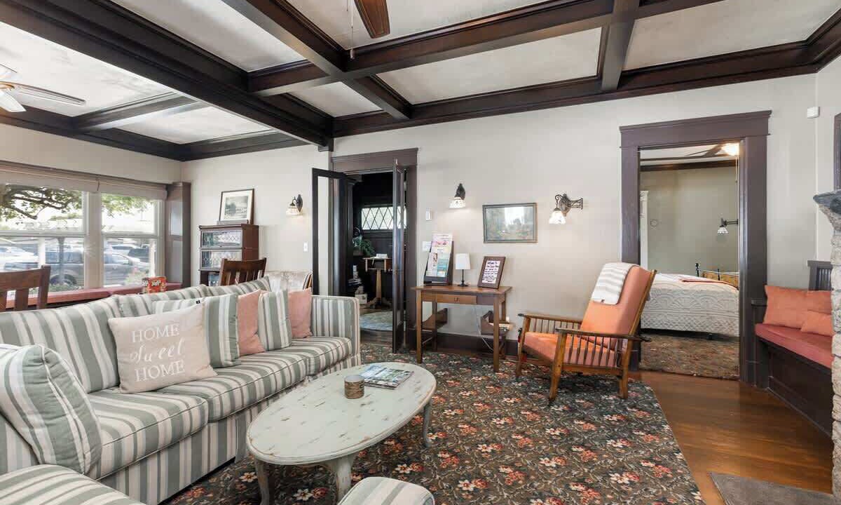 Photo of Livingroom in Exeter
