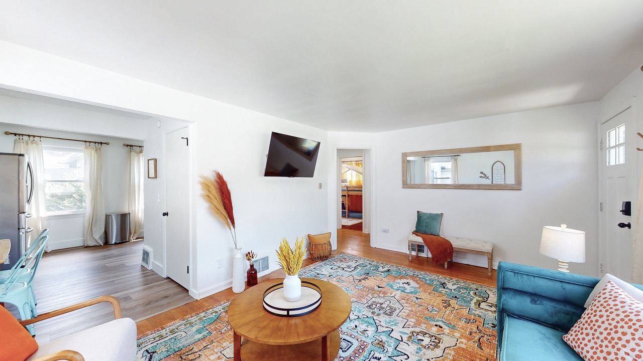 Photo of Livingroom in Canton