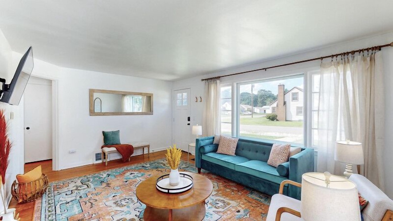 Photo of Livingroom in Canton