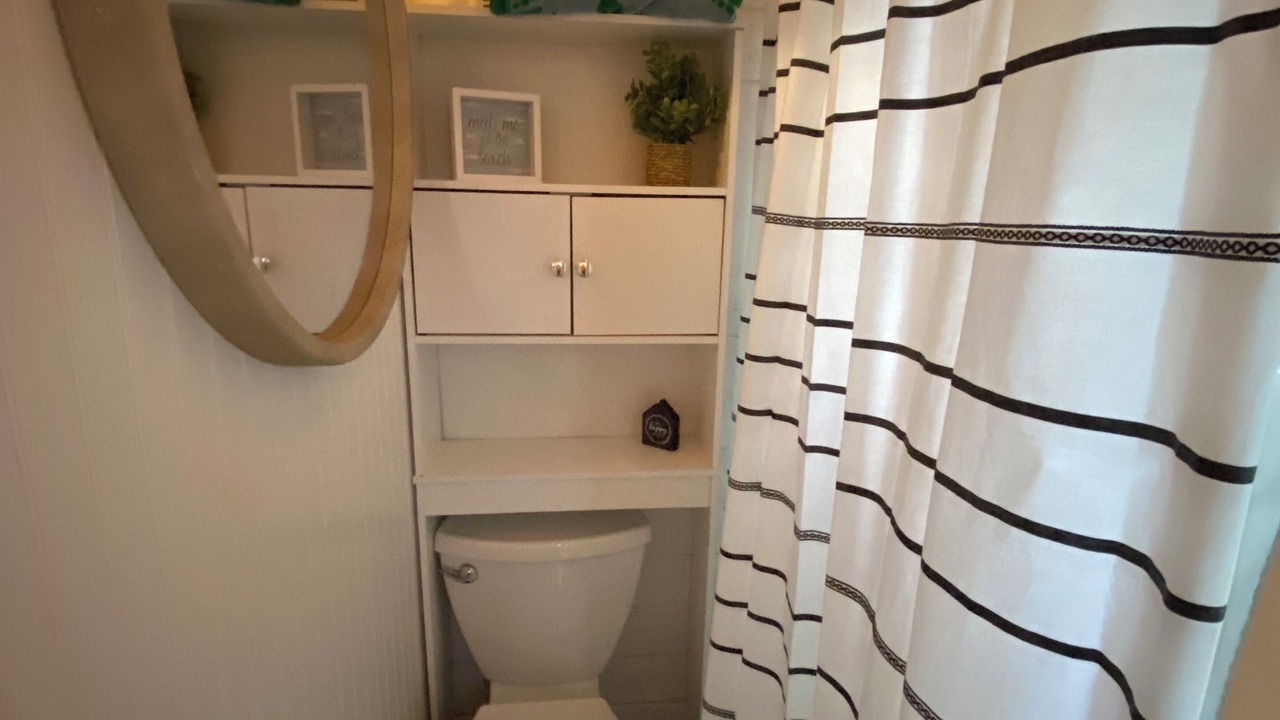 Photo of Bathroom in Decaturville