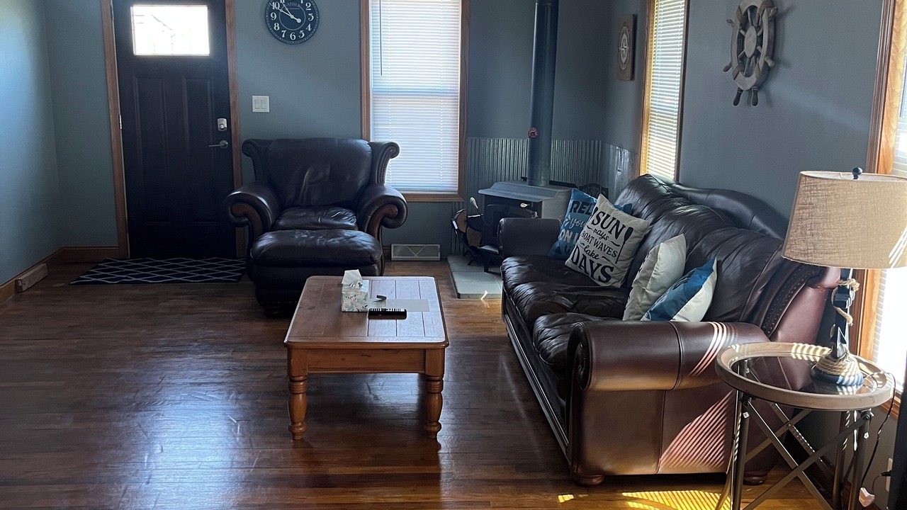 Photo of Livingroom in Rathbun